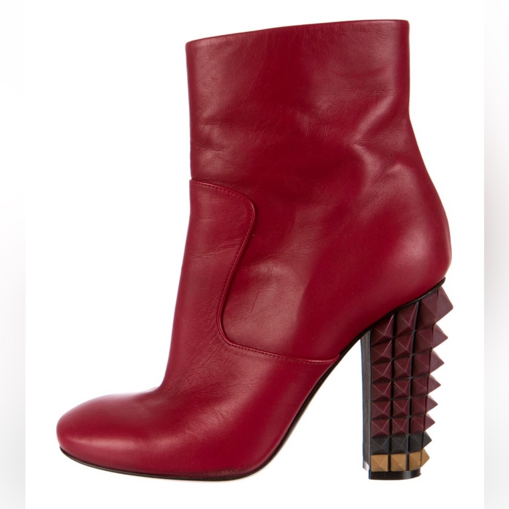 Fendi Vintage Red Heeled Boots with Studded Heel